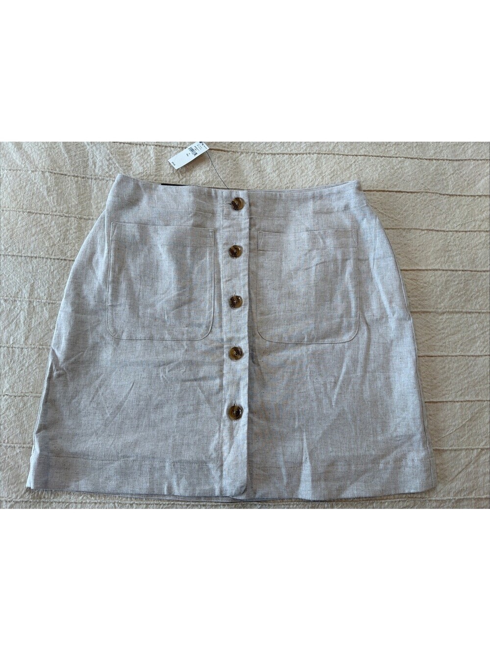 NWT Banana Republic Women's Beige Linen Skirt Lined Buttons Pockets Size 8 Tall